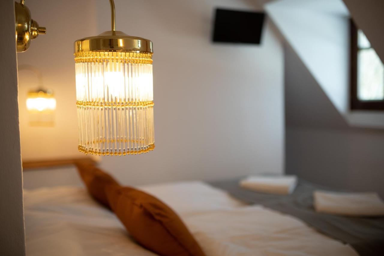 Hotel Petrin Jablonec nad Nisou Eksteriør bilde